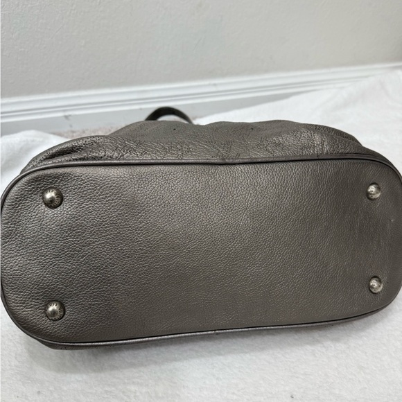 Louis Vuitton Metallic Mahina Bag - Picture 4 of 12